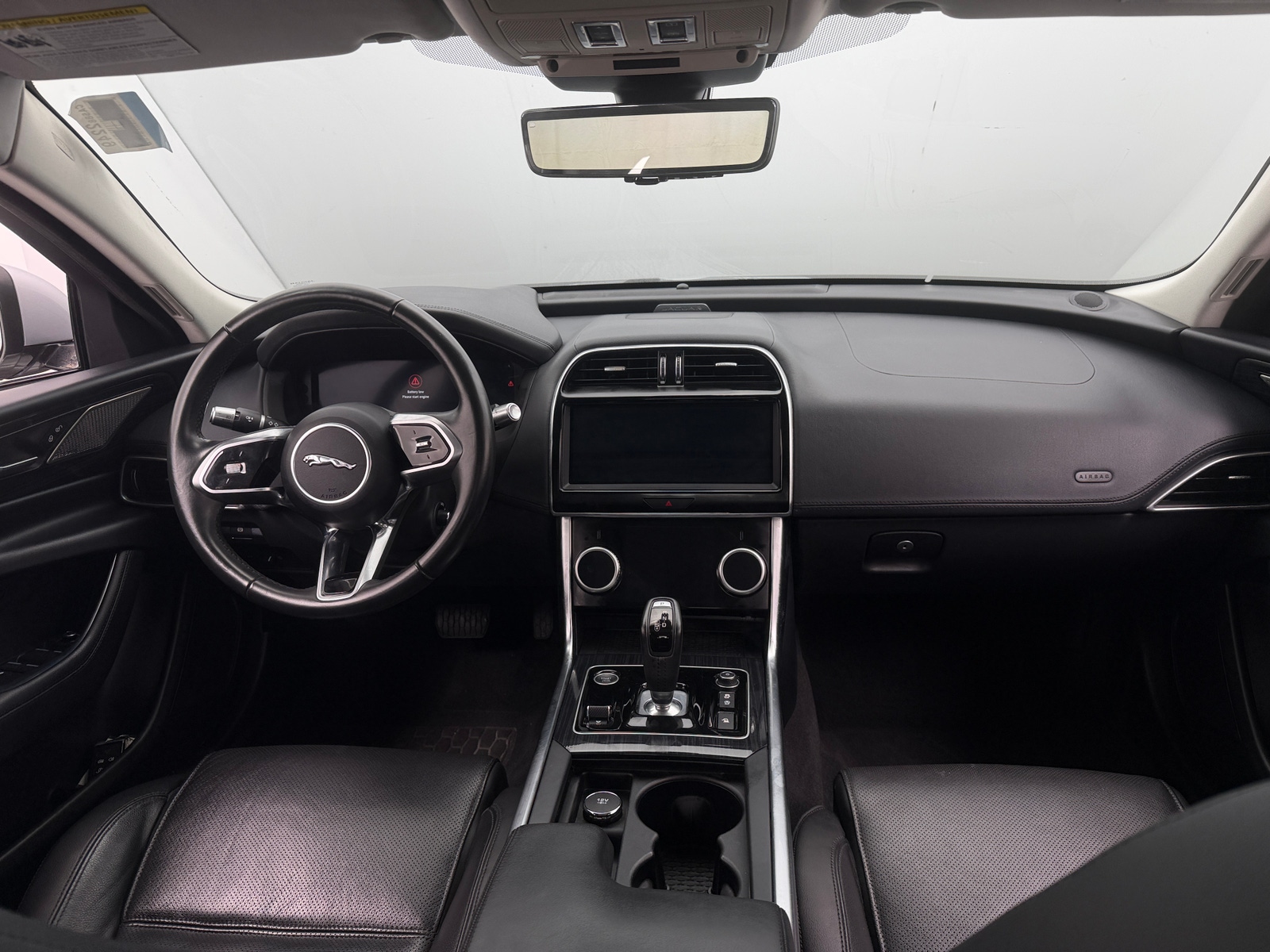 Thumbnail: 2020 Jaguar XE - 3
