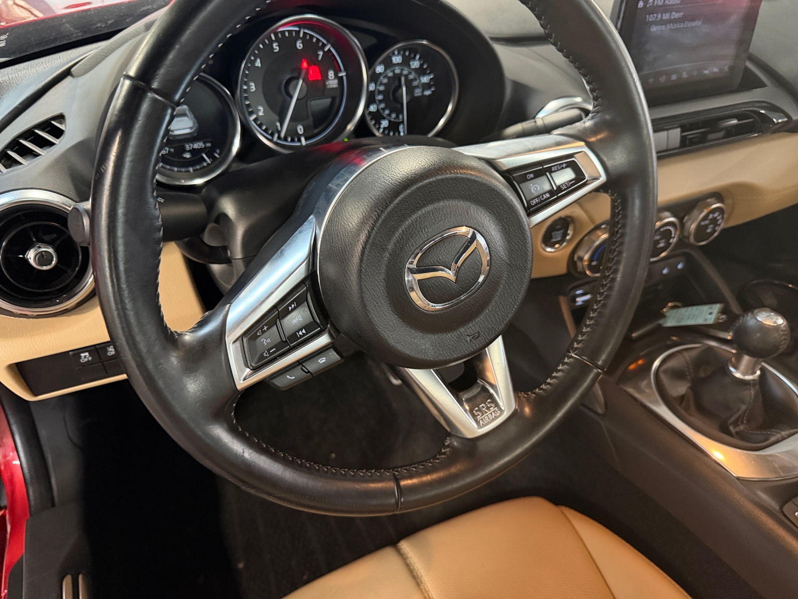 Thumbnail: 2020 Mazda MX-5 Miata - 4