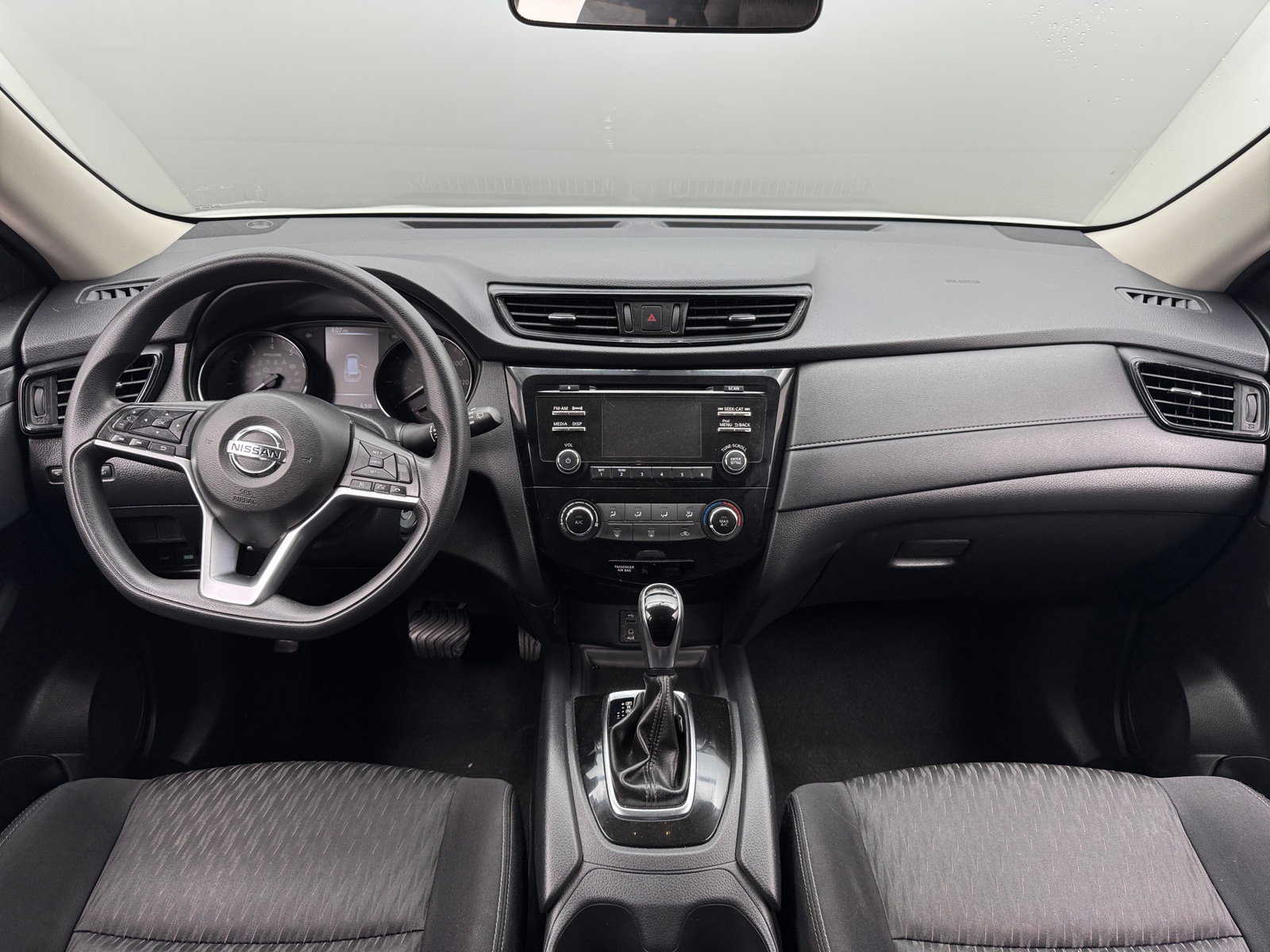 Thumbnail: 2017 Nissan Rogue - 3