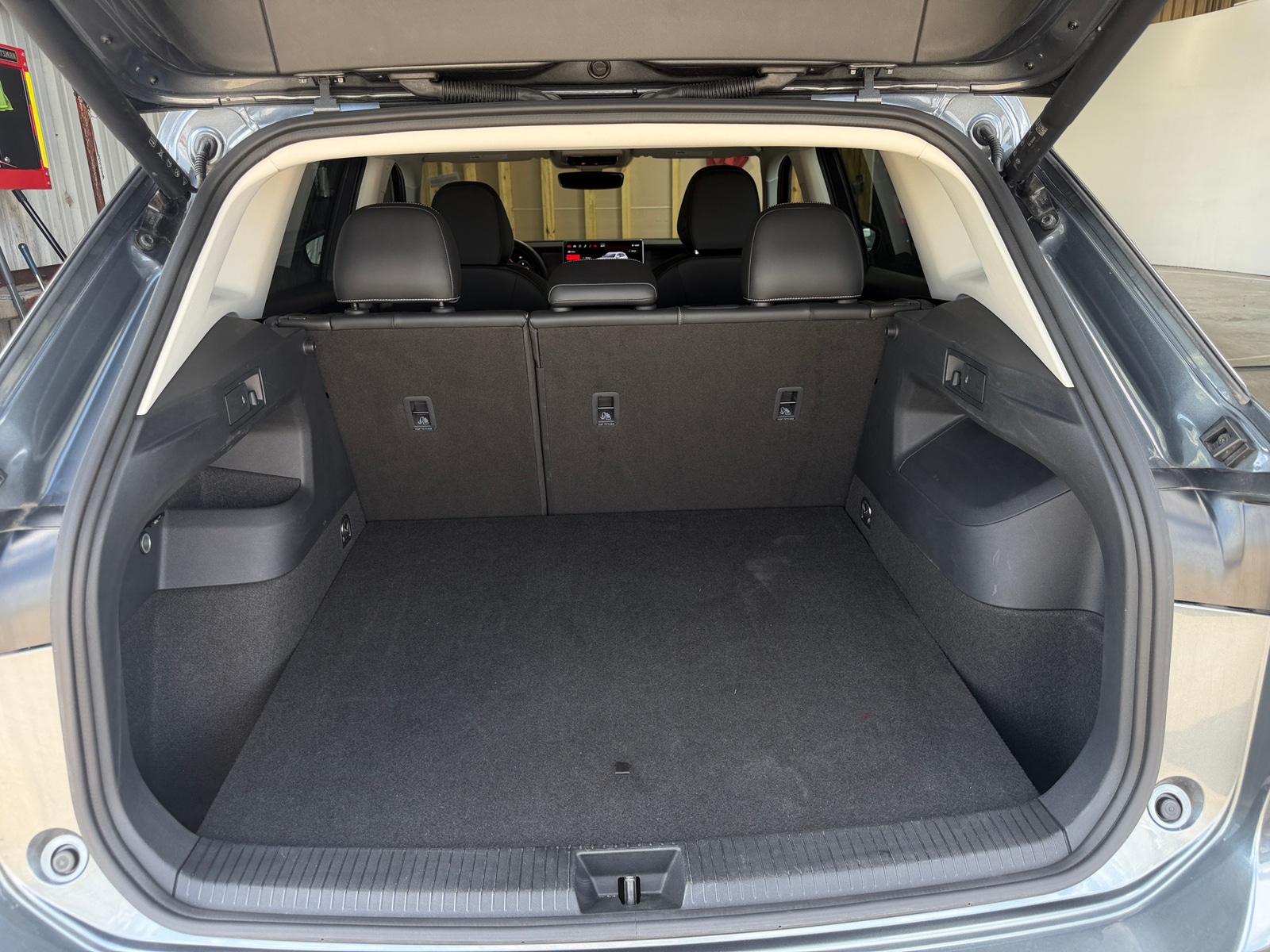 Thumbnail: 2026 Volkswagen Tiguan - 7