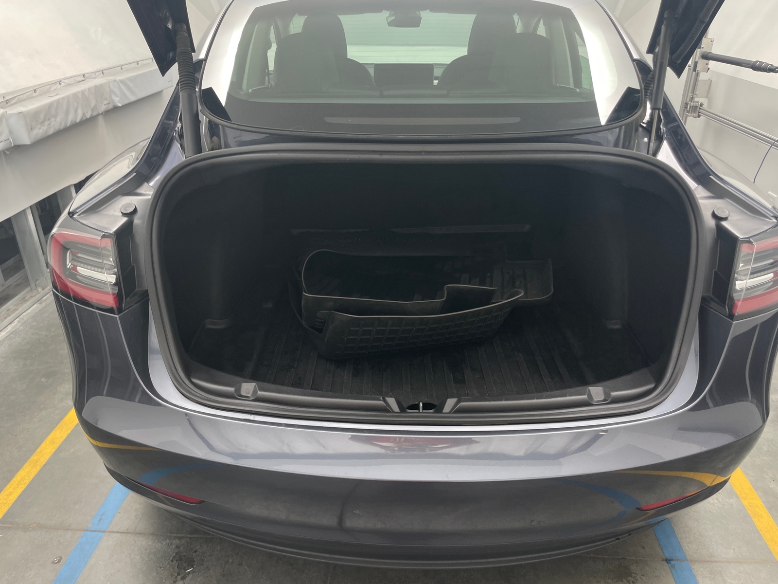 Thumbnail: 2023 Tesla Model 3 - 6
