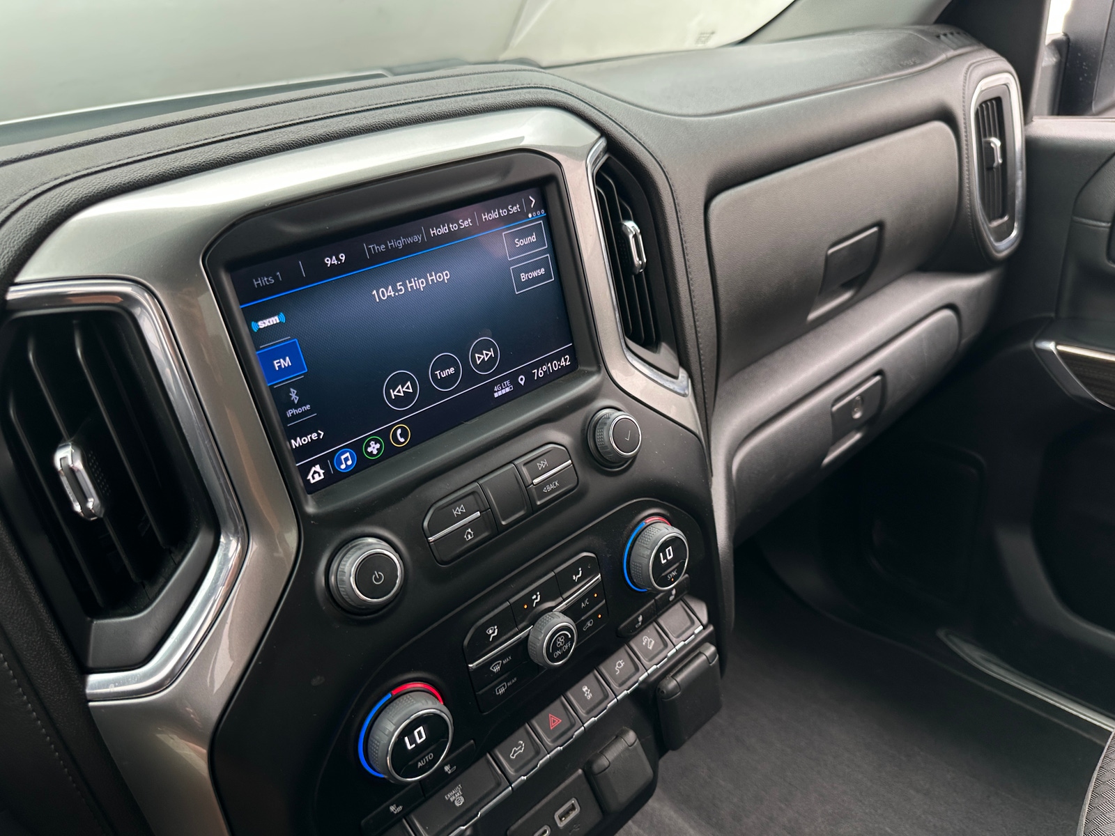 Thumbnail: 2023 Chevrolet Silverado 2500 - 4
