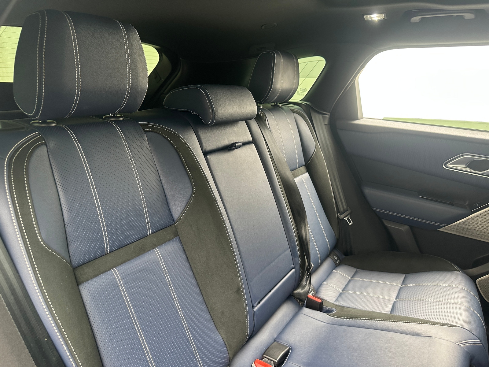 Thumbnail: 2021 Land Rover Range Rover Velar - 6