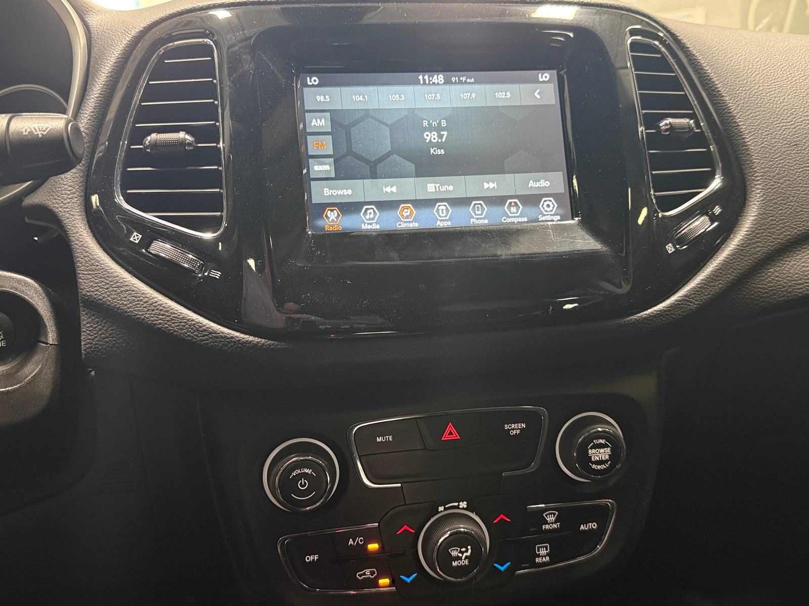 Thumbnail: 2018 Jeep Compass - 4