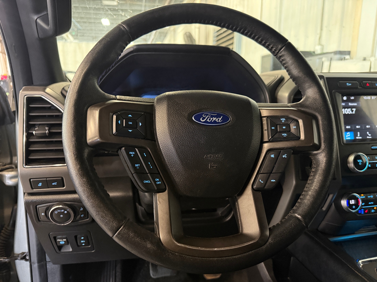 Thumbnail: 2019 Ford Expedition - 4
