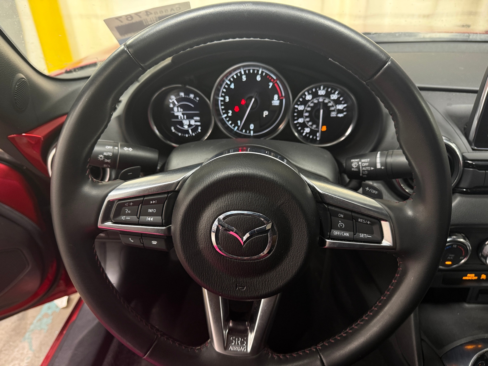 Thumbnail: 2017 Mazda MX-5 Miata - 4