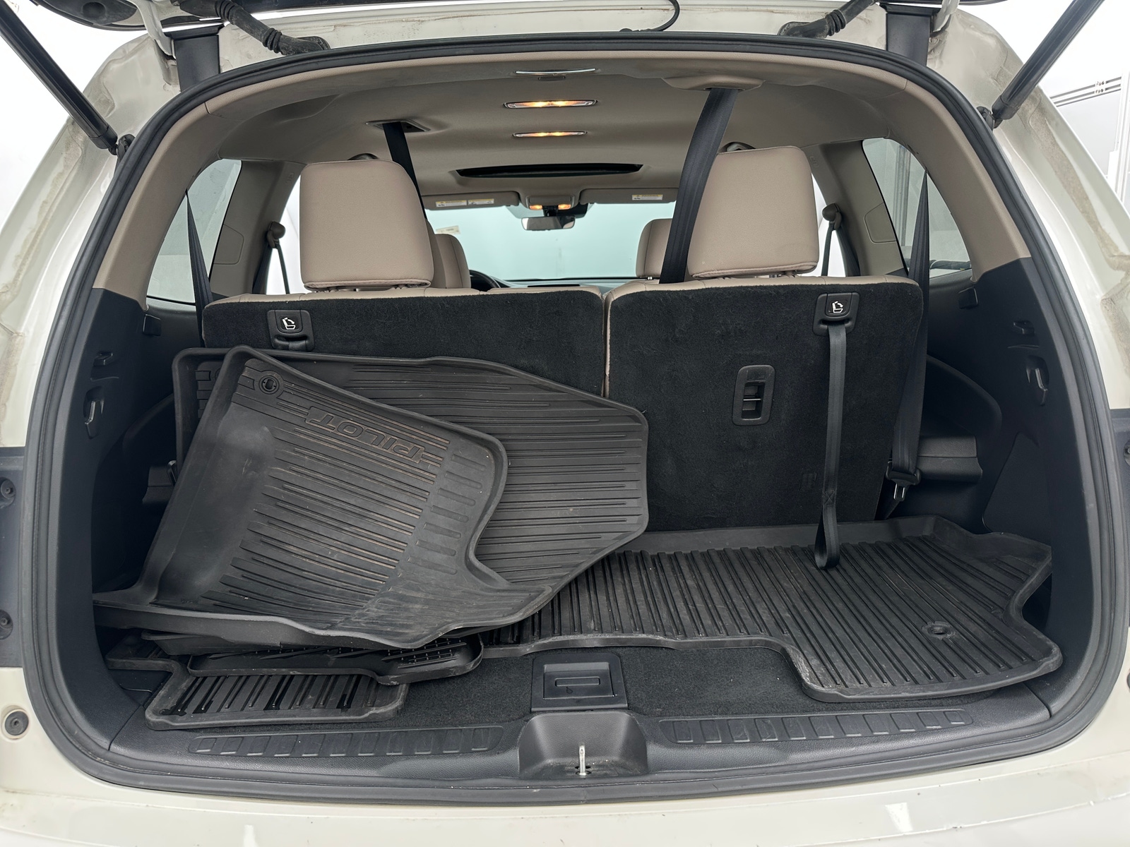 Thumbnail: 2019 Honda Pilot - 6