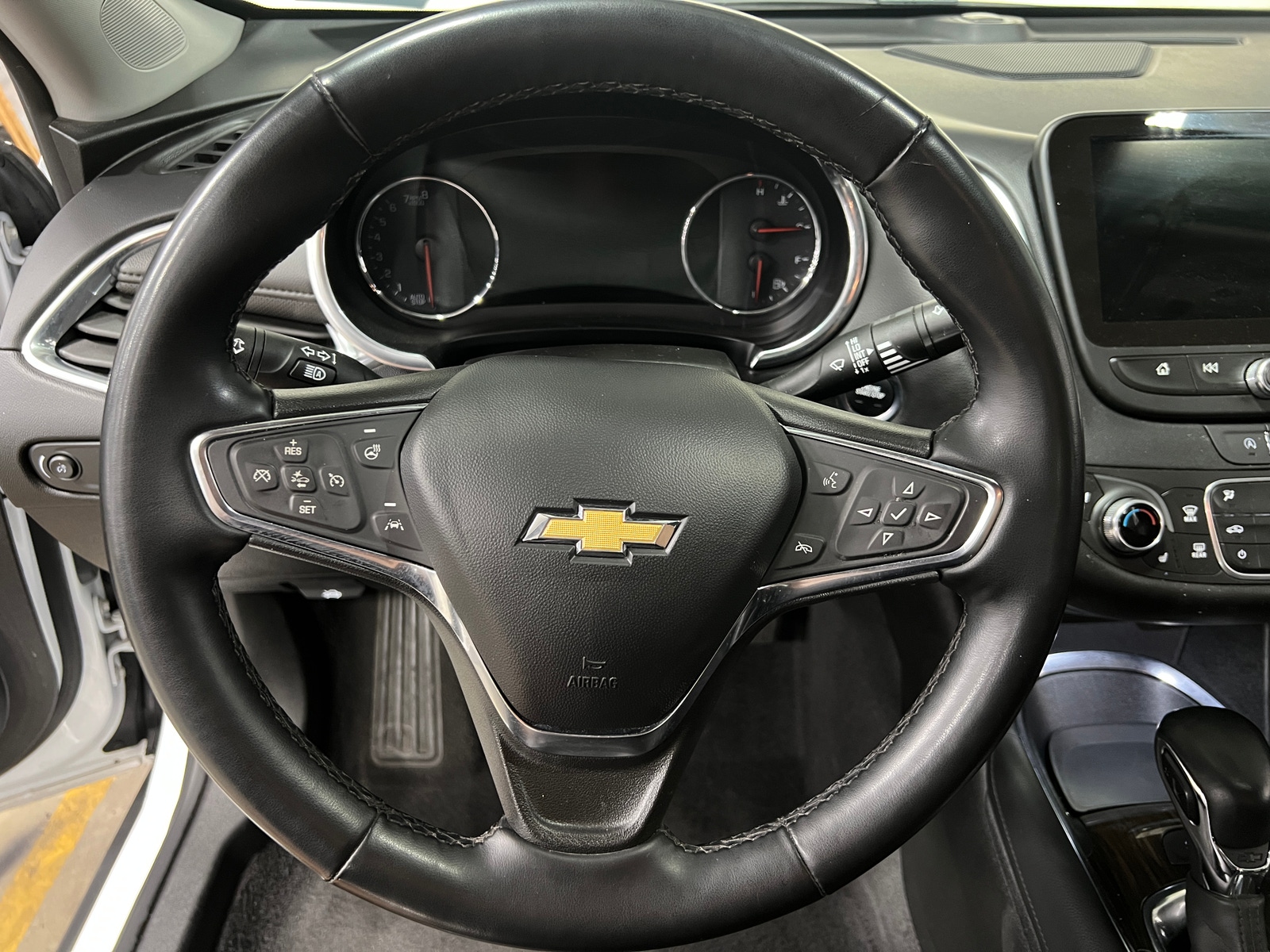 Thumbnail: 2024 Chevrolet Malibu - 4