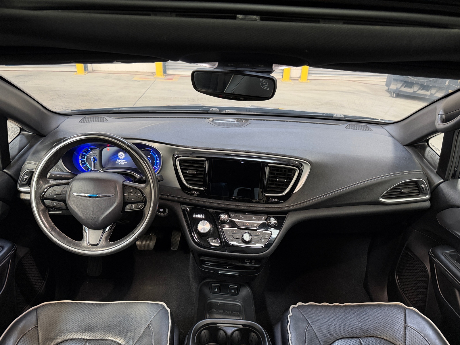 Thumbnail: 2020 Chrysler Pacifica - 2