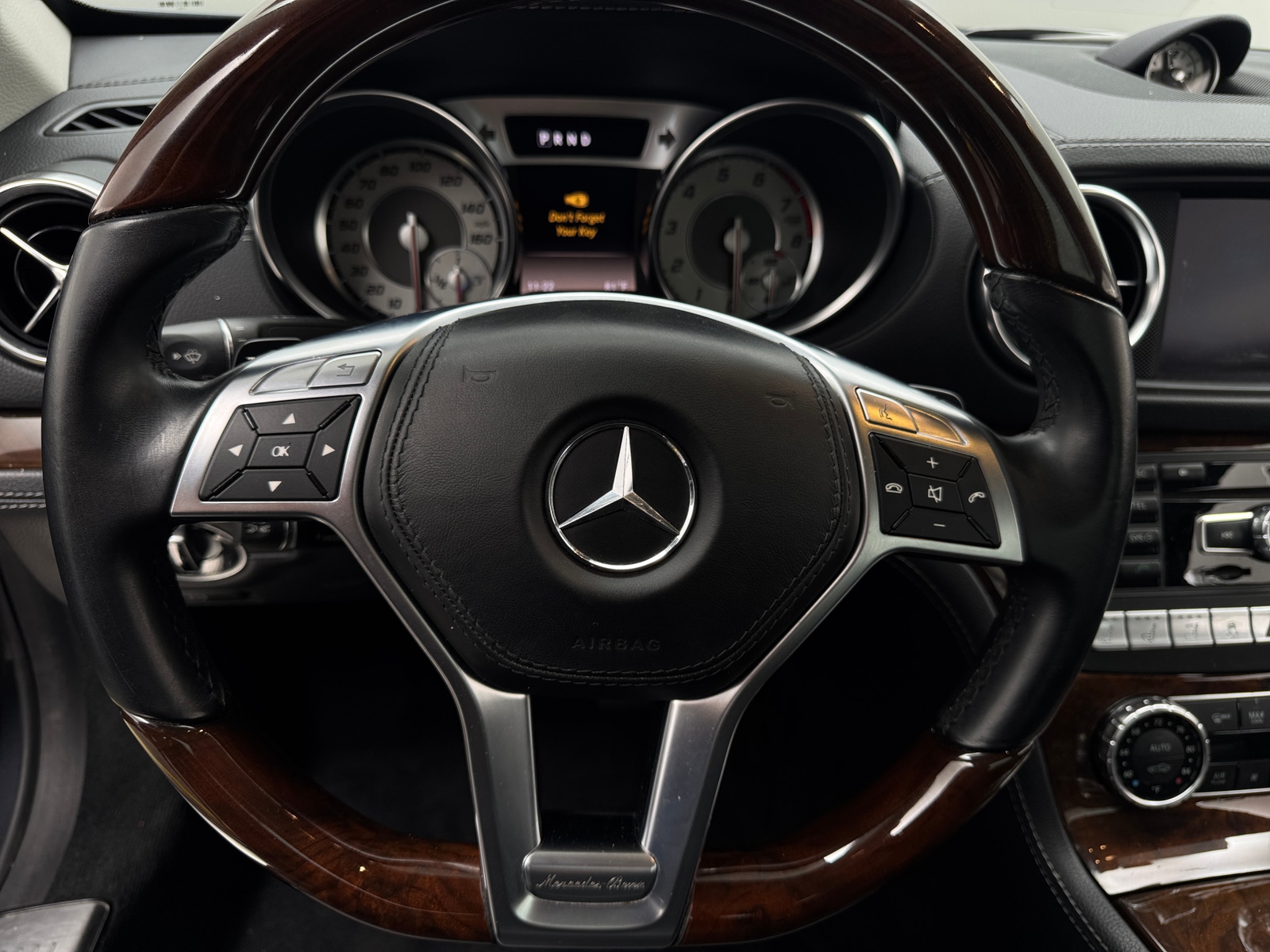 Thumbnail: 2013 Mercedes-Benz SL-Class - 3