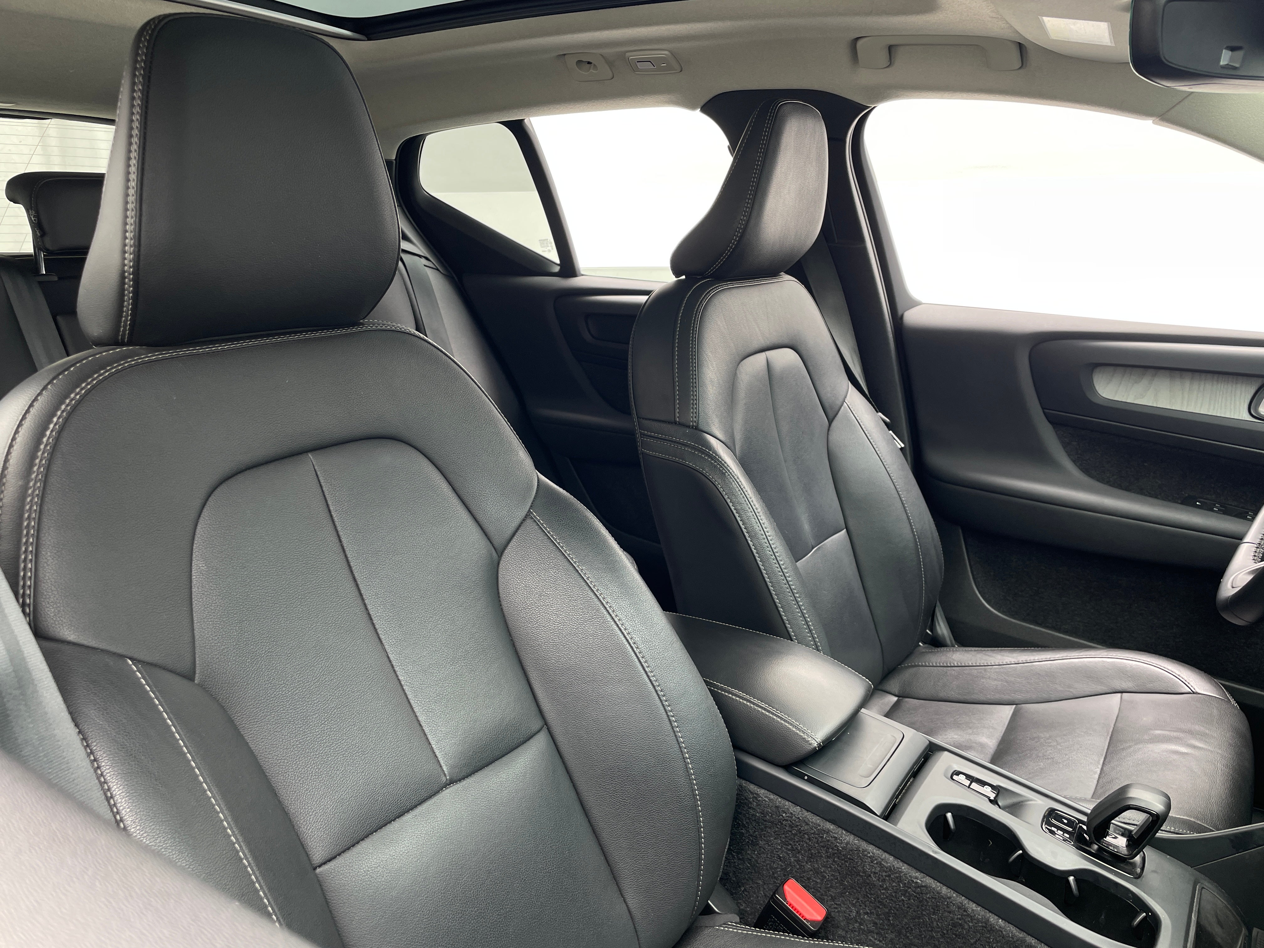 2024 Volvo XC40