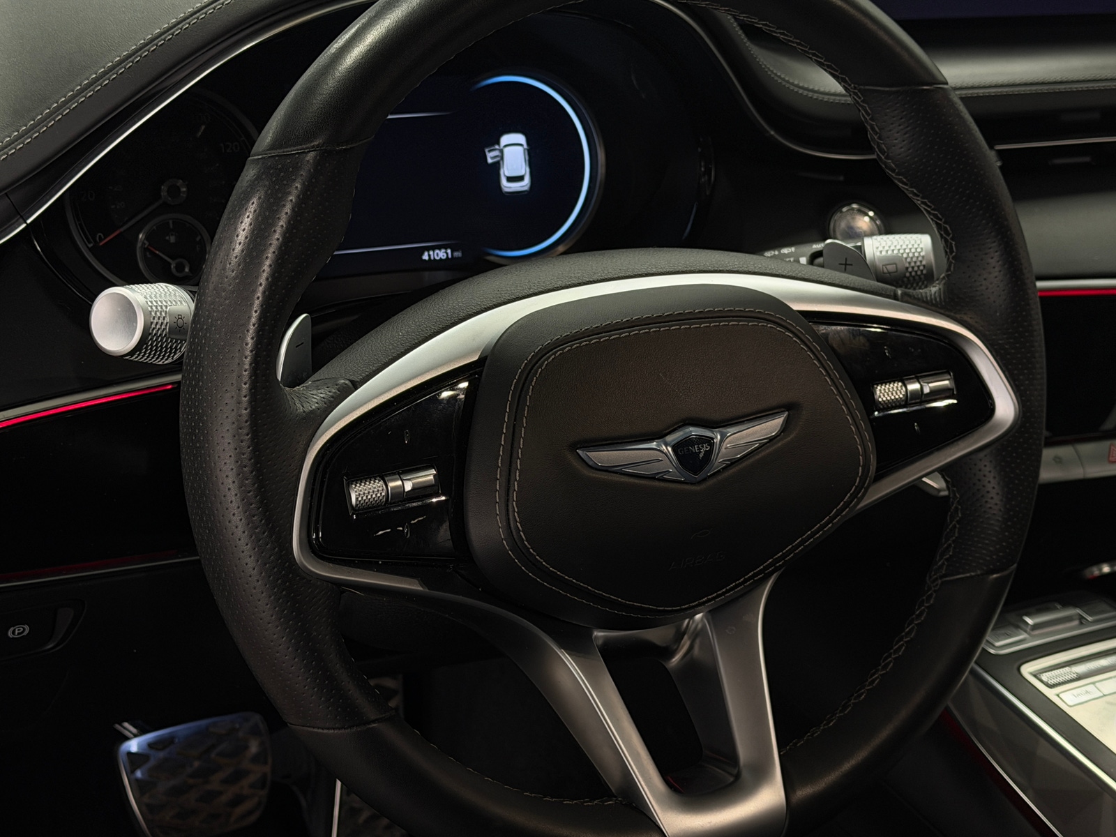 Thumbnail: 2022 Genesis GV70 - 4