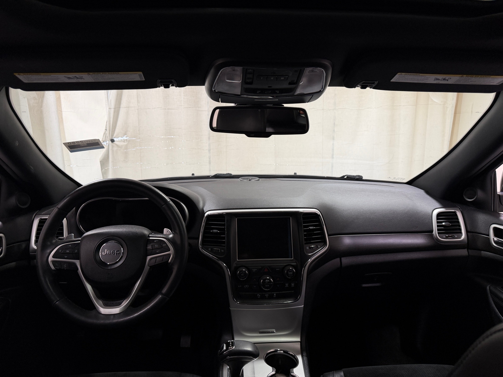 Thumbnail: 2015 Jeep Grand Cherokee - 2