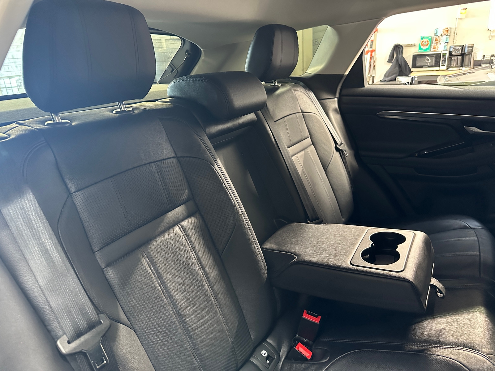 Thumbnail: 2020 Land Rover Range Rover Evoque - 6
