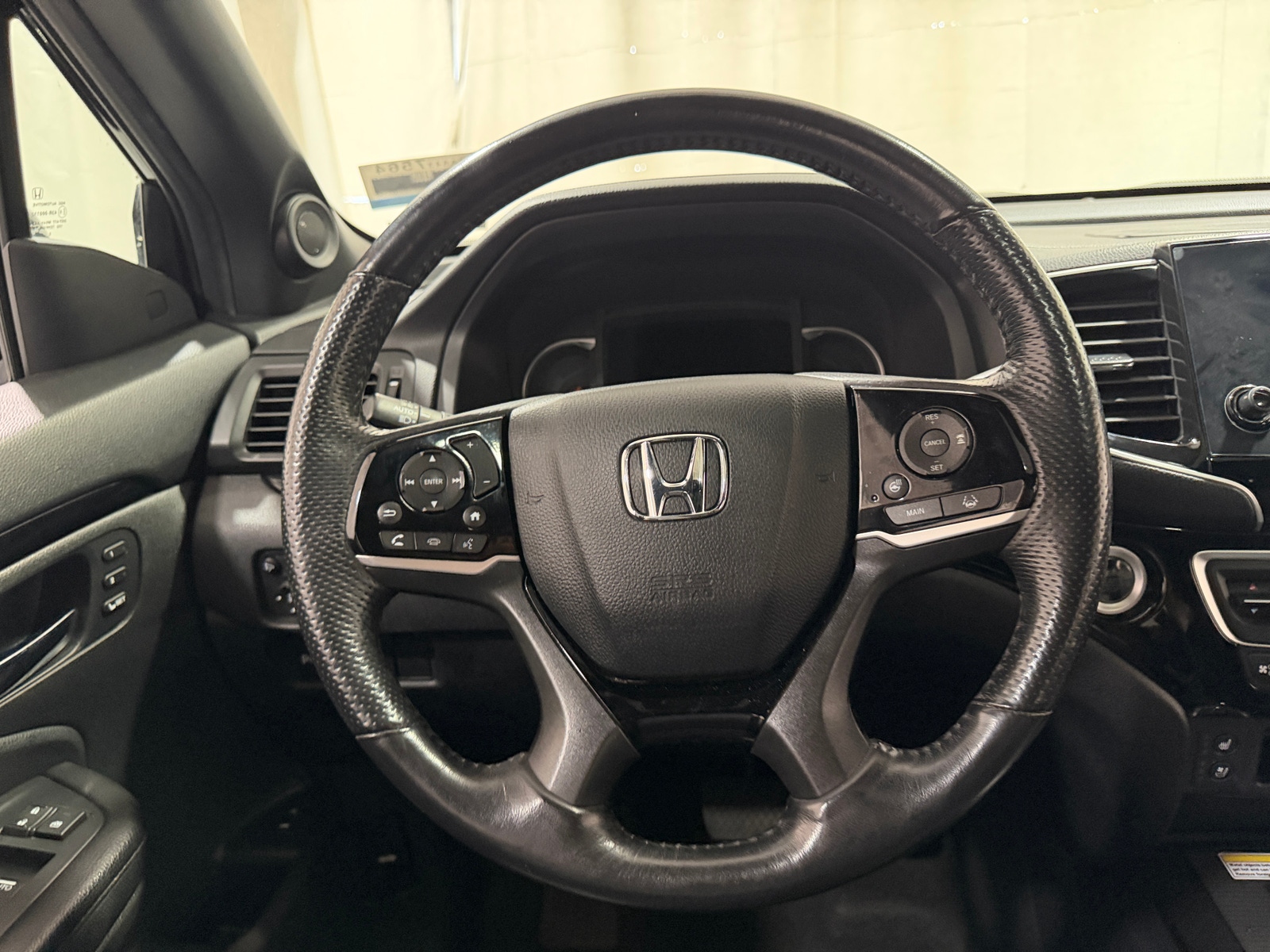 Thumbnail: 2019 Honda Passport - 4