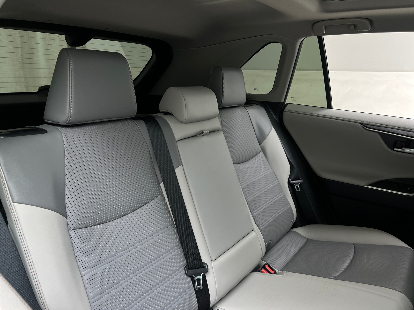 Thumbnail: 2022 Toyota RAV4 - 6