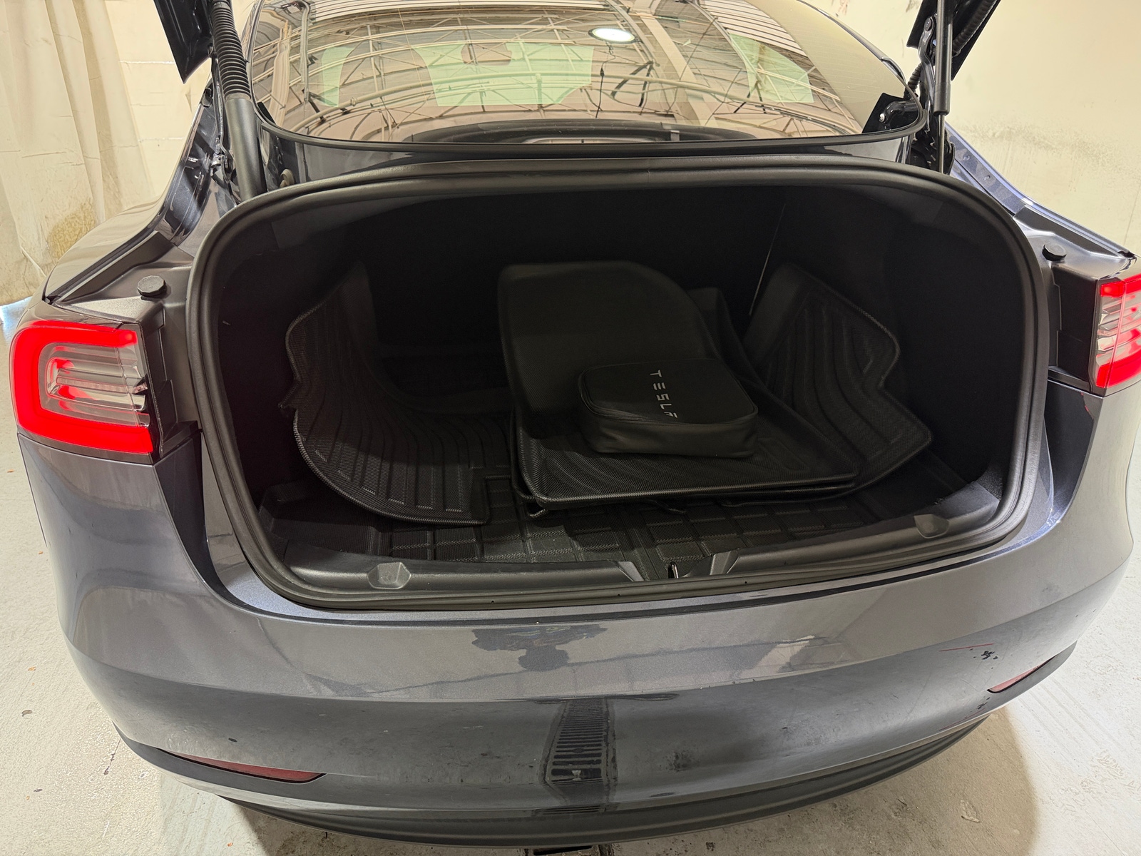 Thumbnail: 2023 Tesla Model 3 - 6