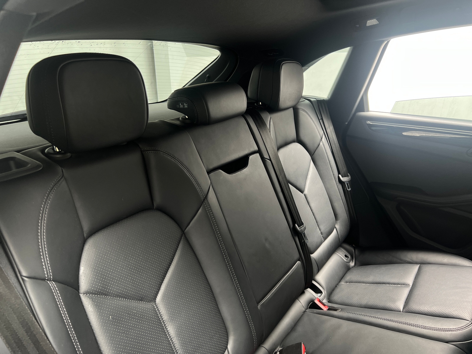 Thumbnail: 2024 Porsche Macan - 5
