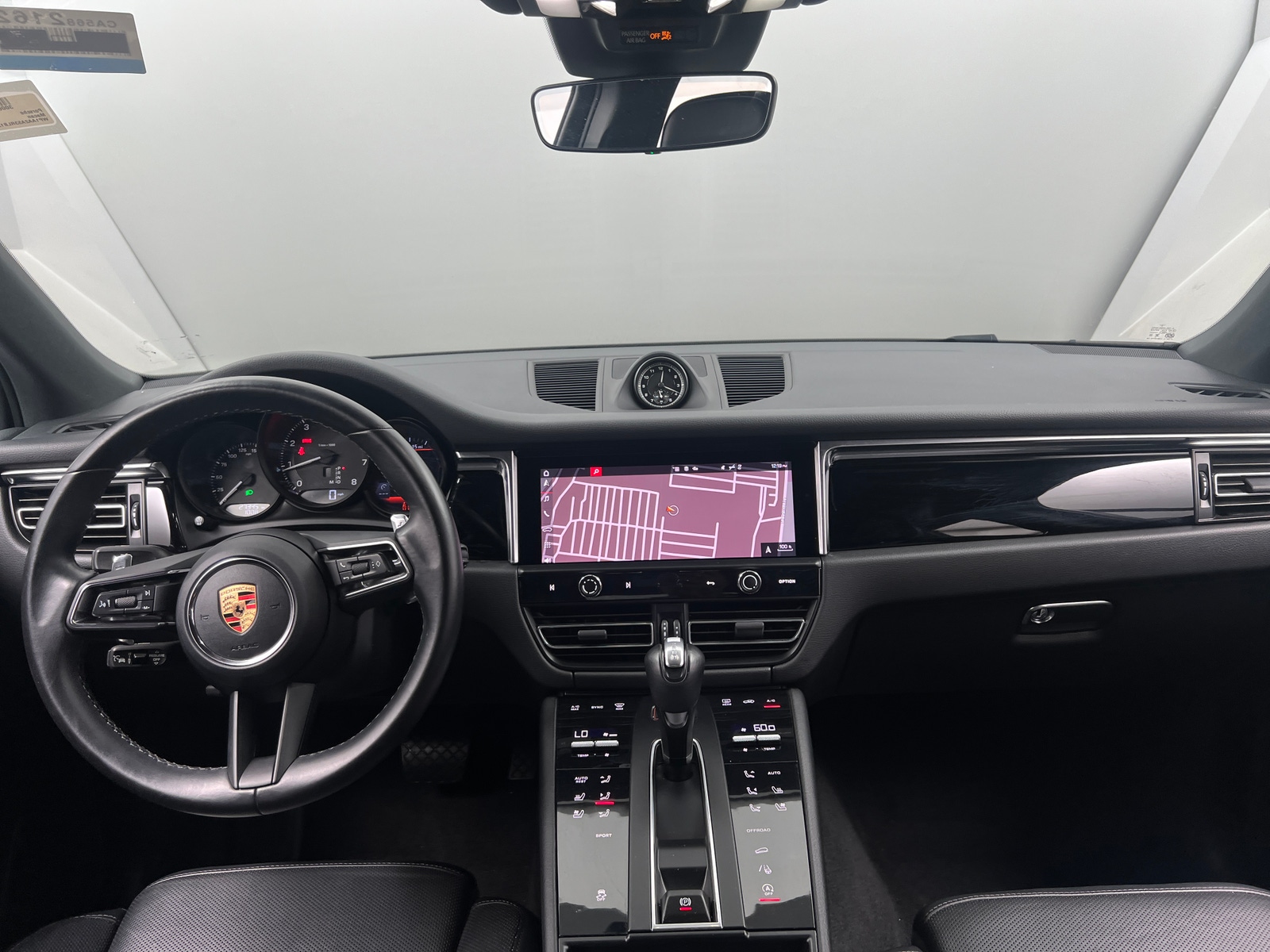 Thumbnail: 2024 Porsche Macan - 2