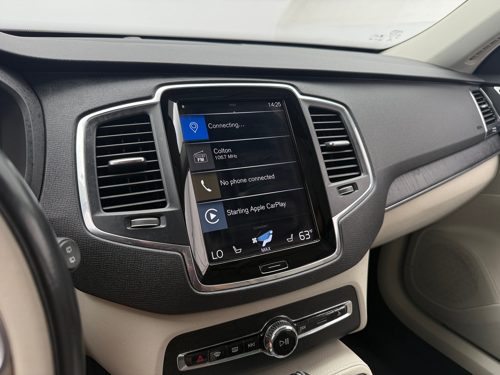 Thumbnail: 2020 Volvo XC90 - 3