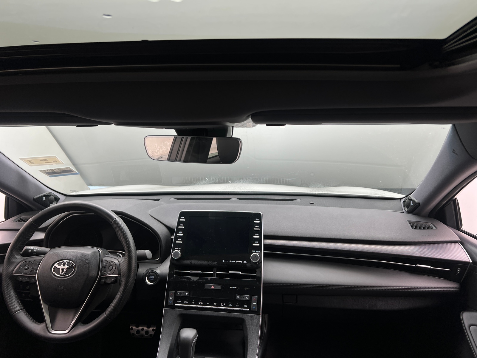 Thumbnail: 2019 Toyota Avalon - 3