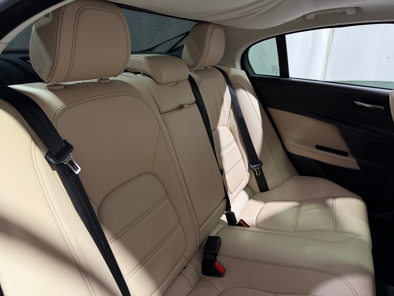 Thumbnail: 2017 Jaguar XE - 5