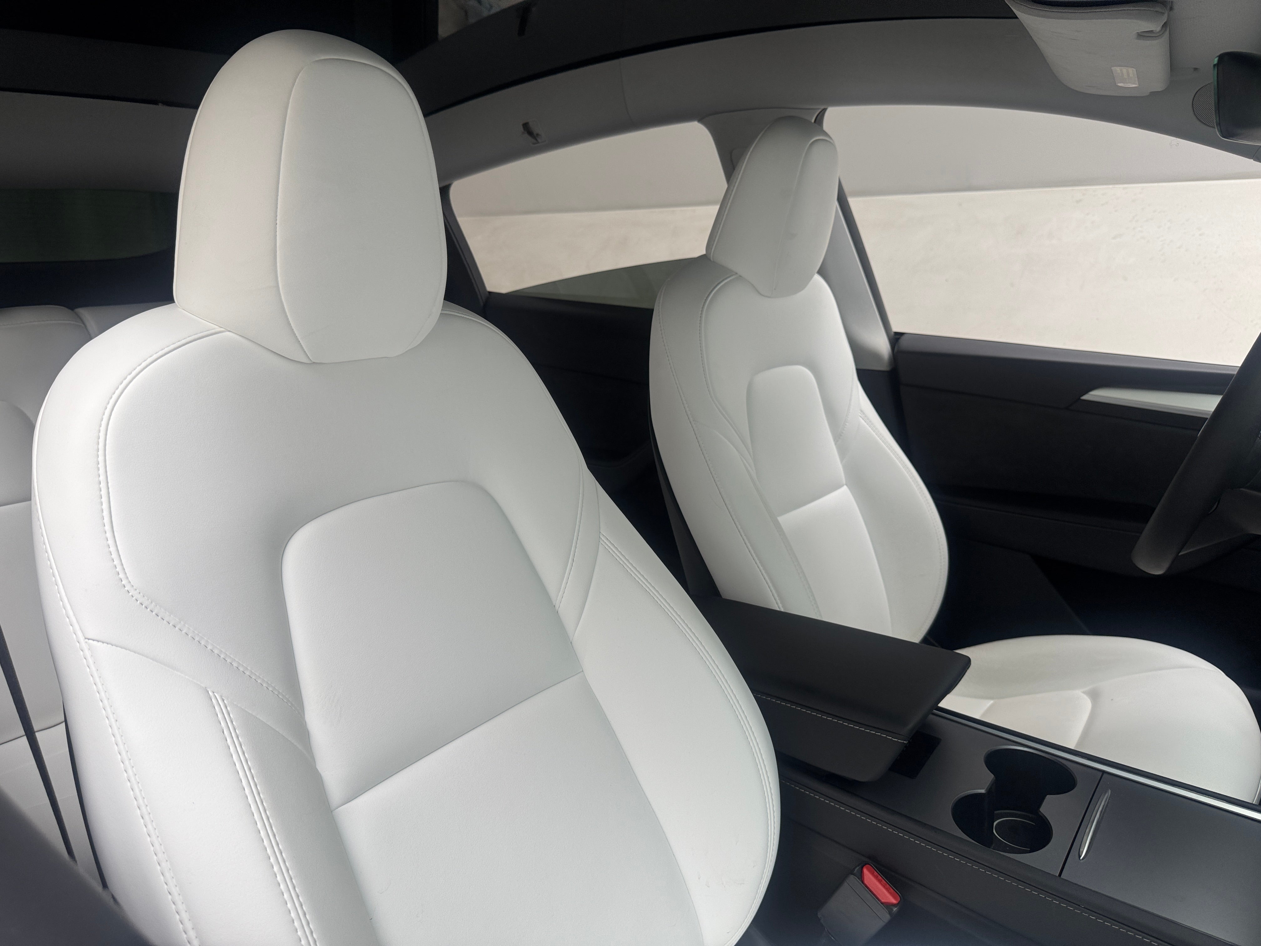 Used 2024 Tesla Model Y Long Range with VIN 7SAYGDEE4RA313822 for sale in Auburn, WA