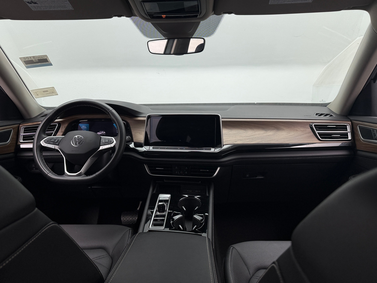 Thumbnail: 2025 Volkswagen Atlas - 3