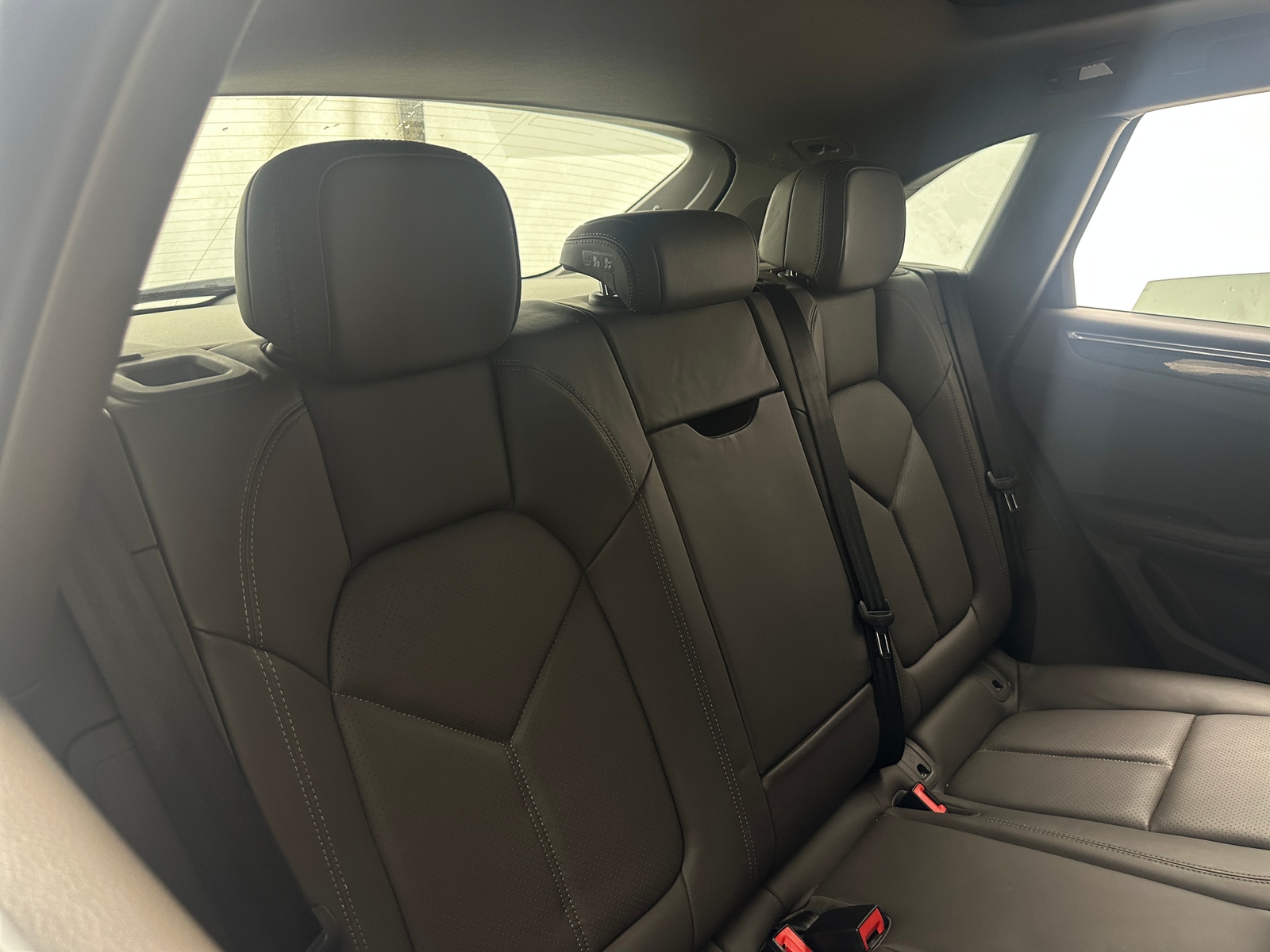 Thumbnail: 2018 Porsche Macan - 6