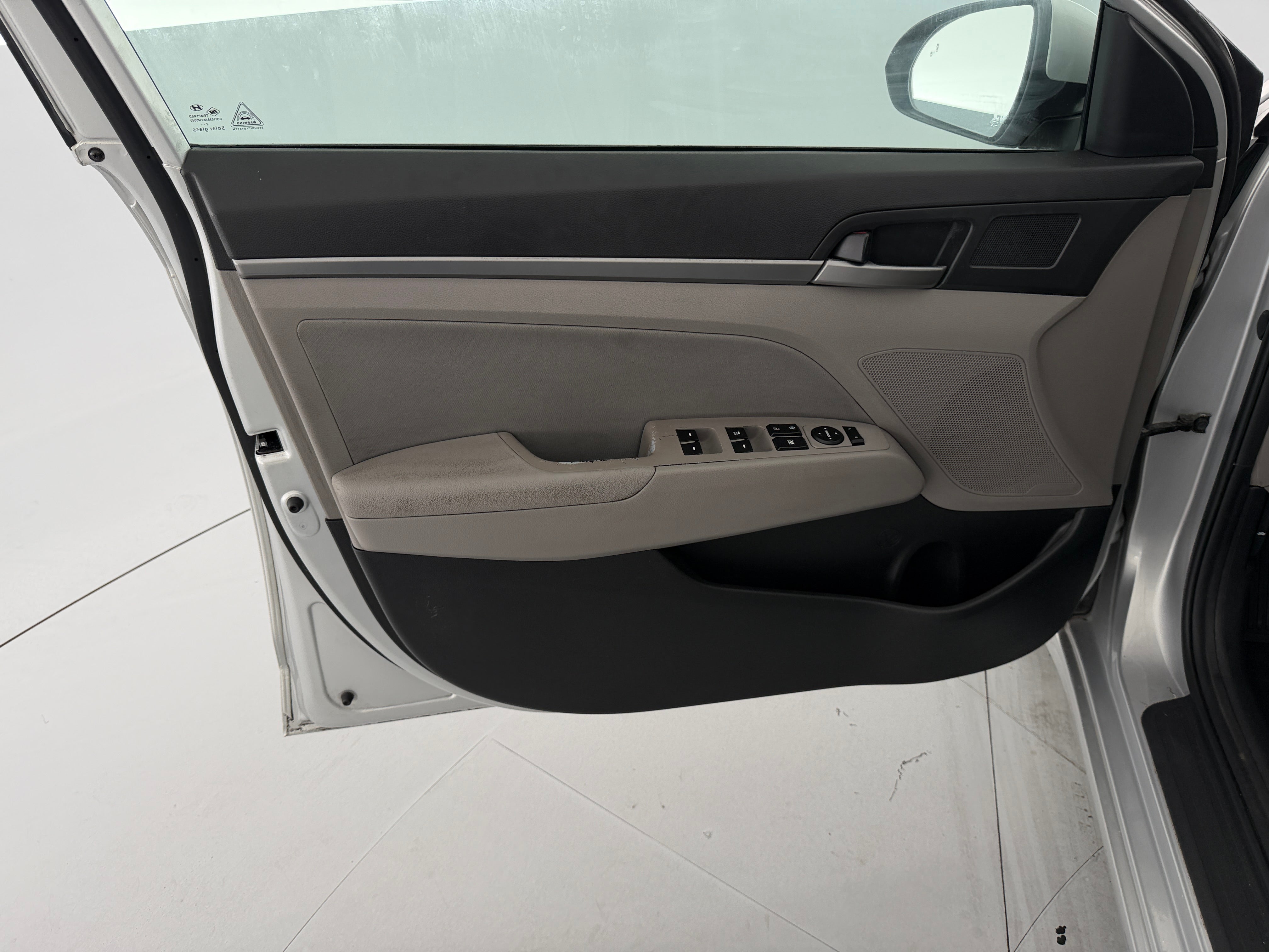 2018 Hyundai Elantra SEL - Photo 5