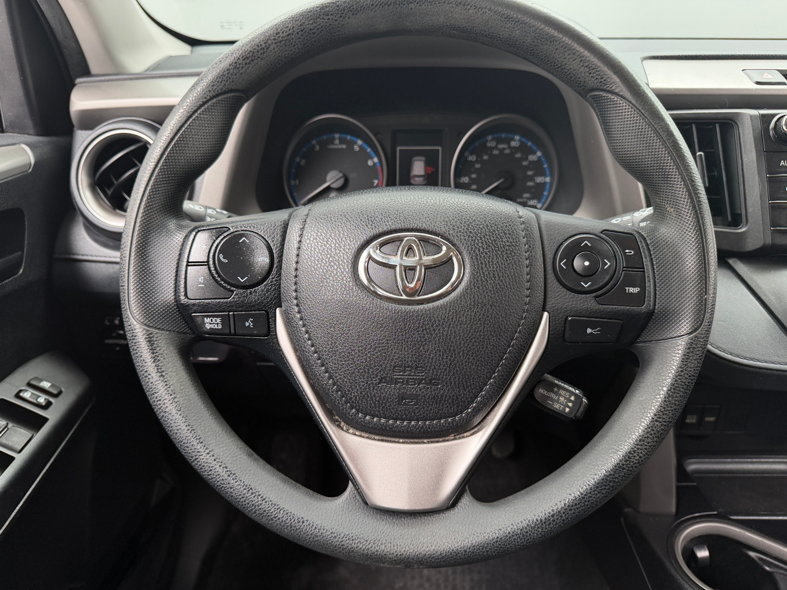 Thumbnail: 2017 Toyota RAV4 - 5