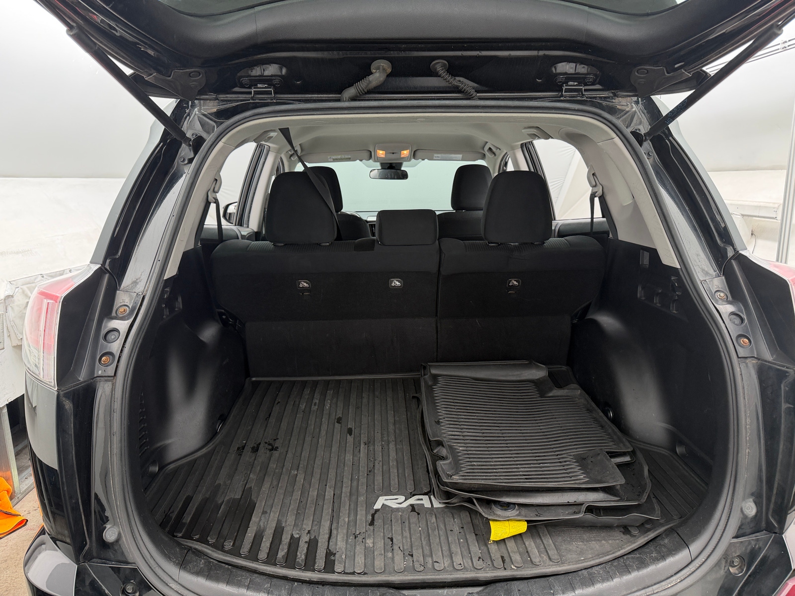 Thumbnail: 2017 Toyota RAV4 - 7