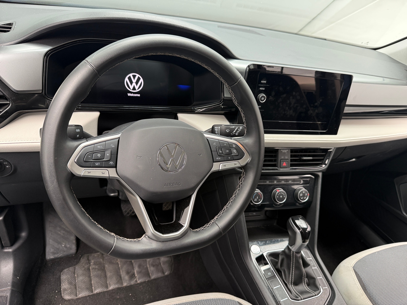 Thumbnail: 2025 Volkswagen Taos - 5