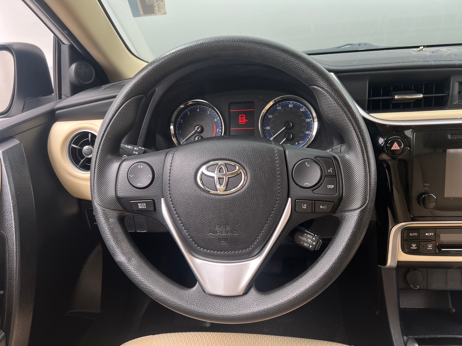 Thumbnail: 2017 Toyota Corolla - 5