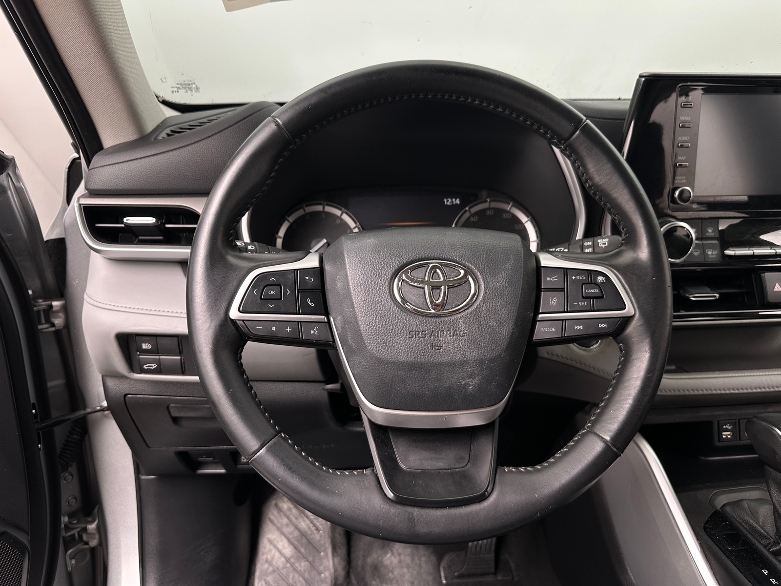 Thumbnail: 2022 Toyota Highlander - 4