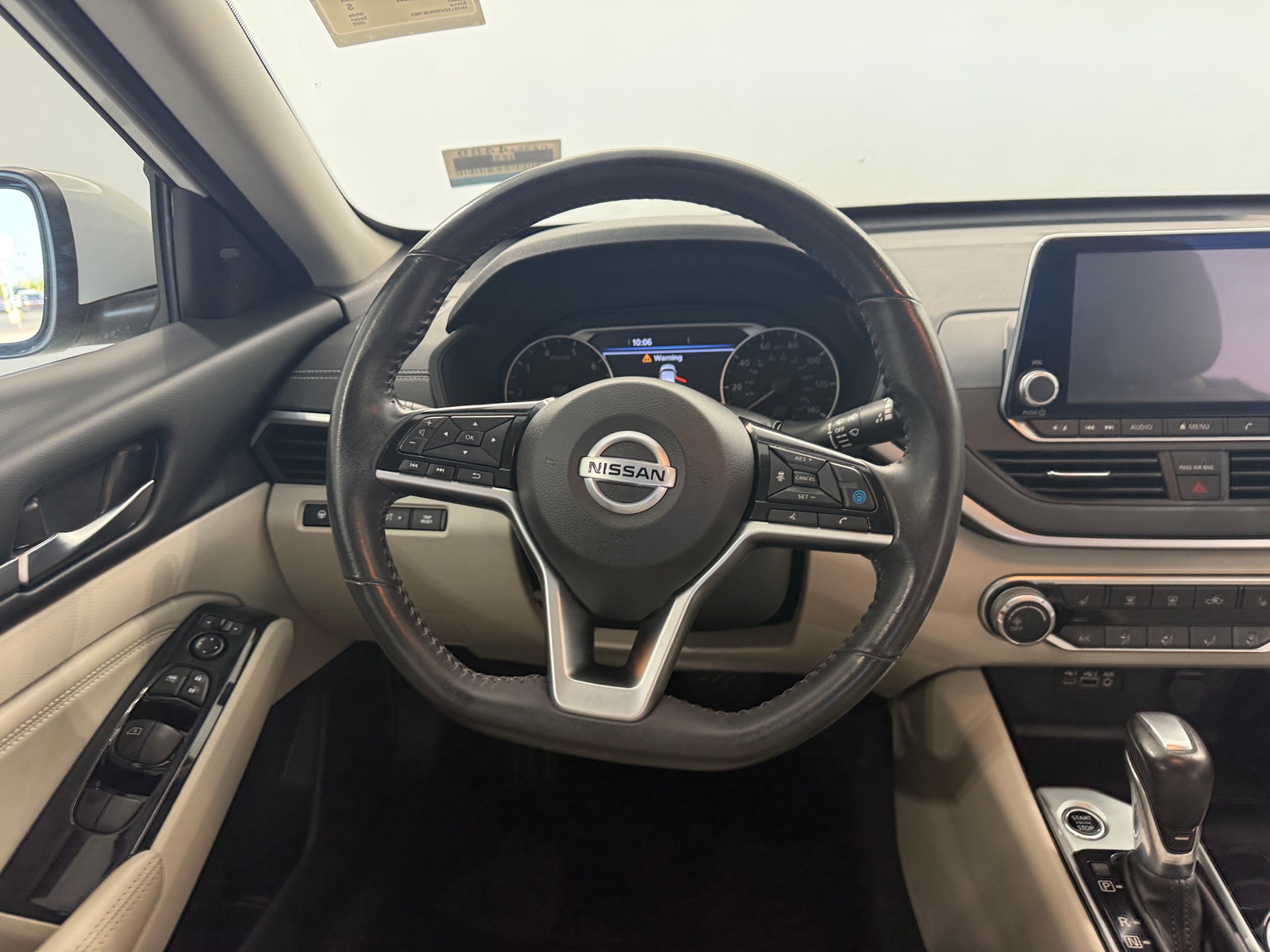 Thumbnail: 2022 Nissan Altima - 5