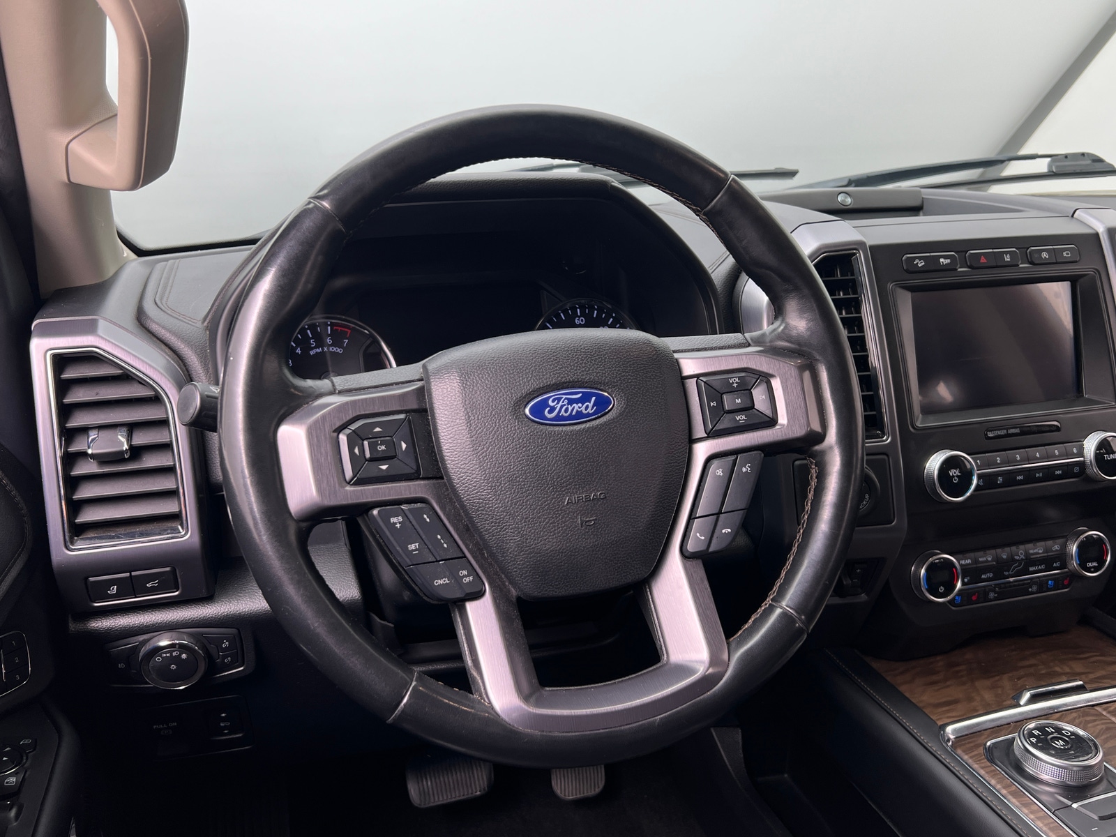 Thumbnail: 2019 Ford Expedition - 4