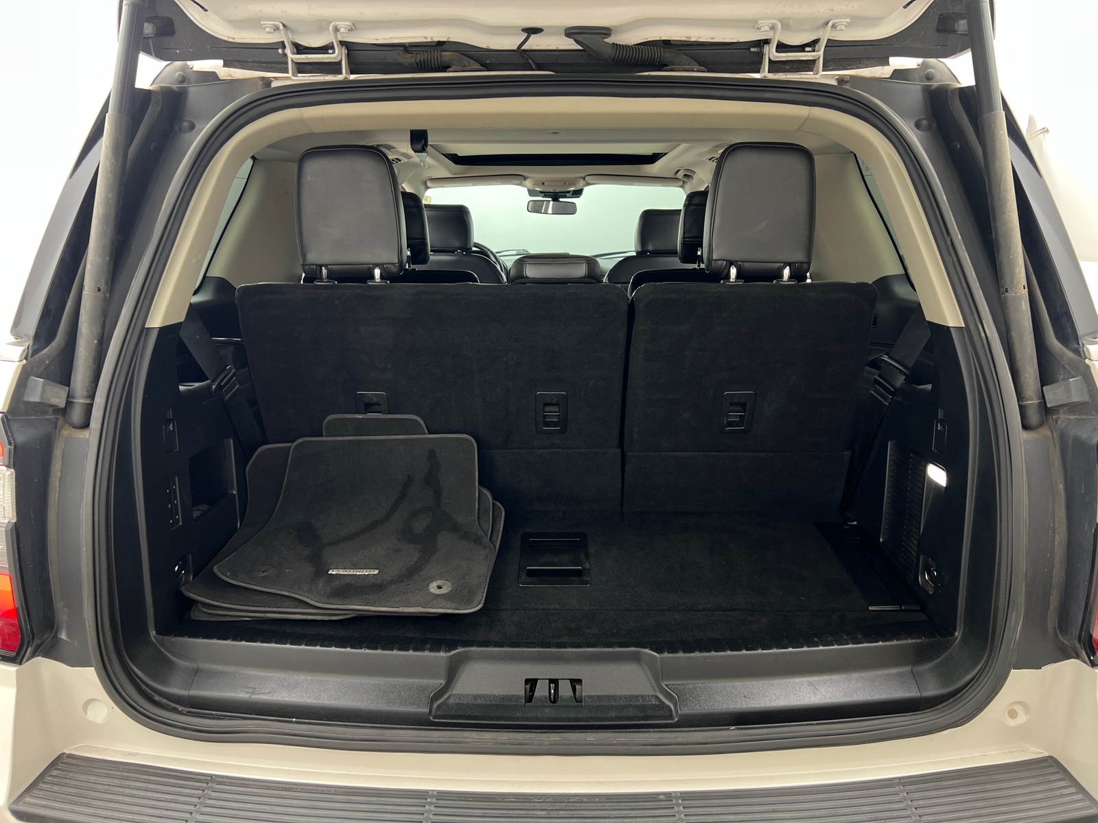 Thumbnail: 2019 Ford Expedition - 6