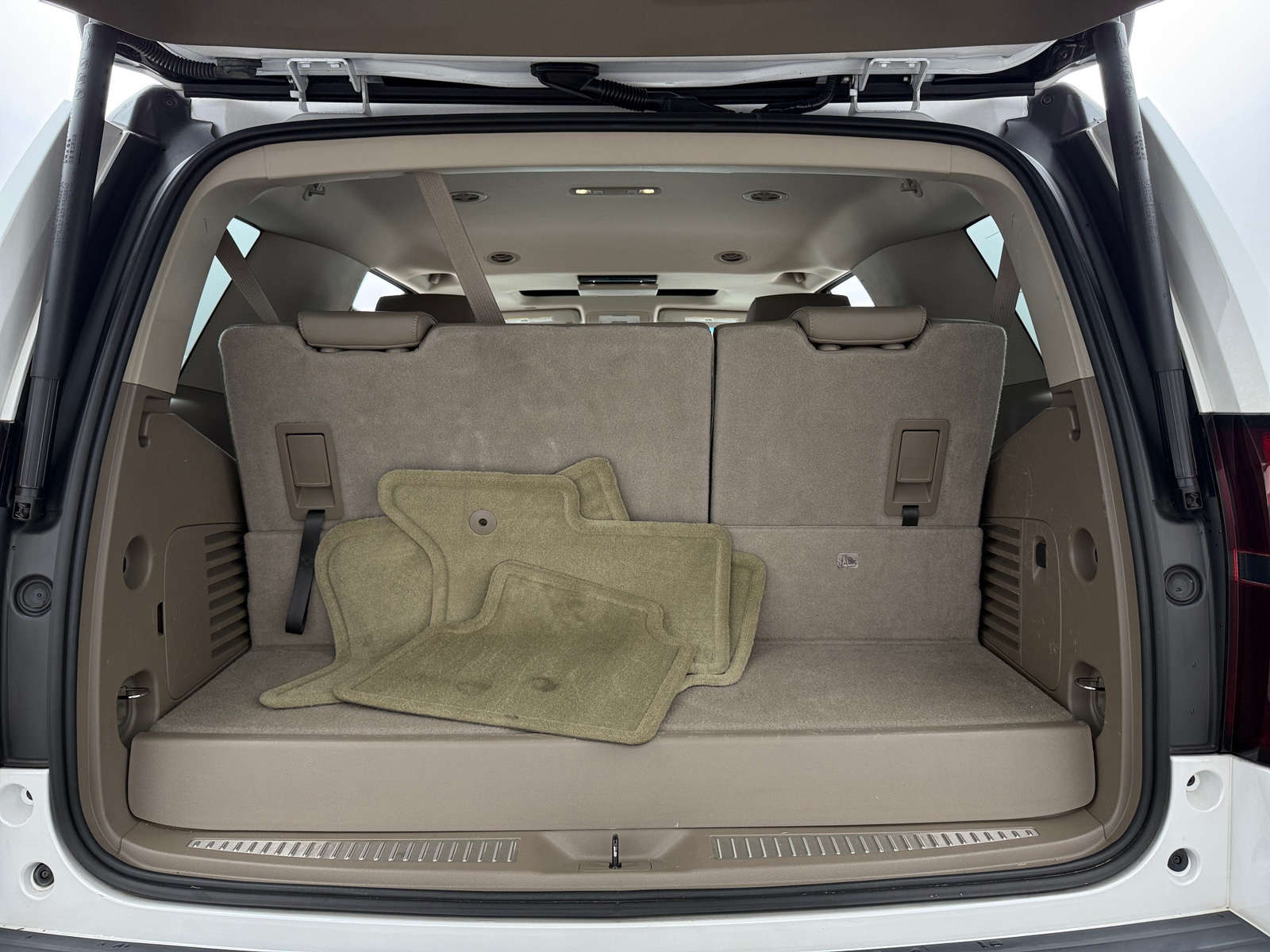 Thumbnail: 2016 Chevrolet Tahoe - 6