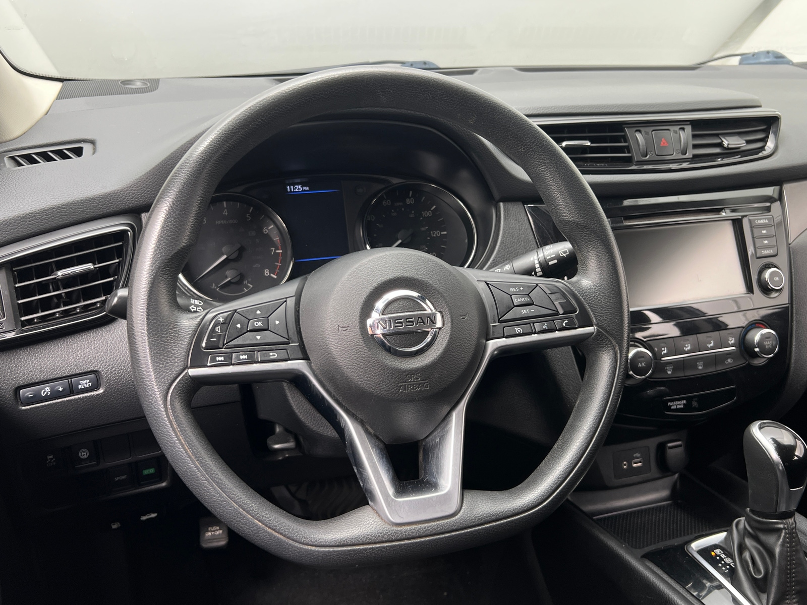 Thumbnail: 2020 Nissan Rogue Sport - 5