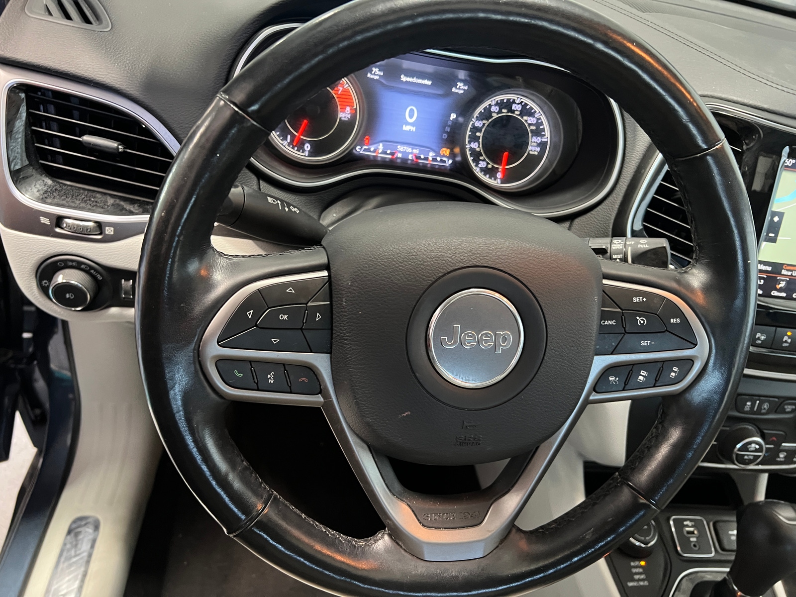 Thumbnail: 2021 Jeep Cherokee - 4