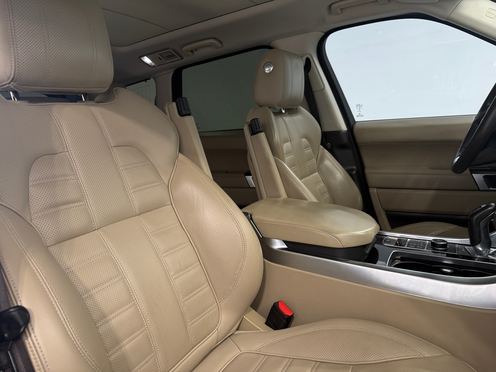Thumbnail: 2015 Land Rover Range Rover Sport - 2
