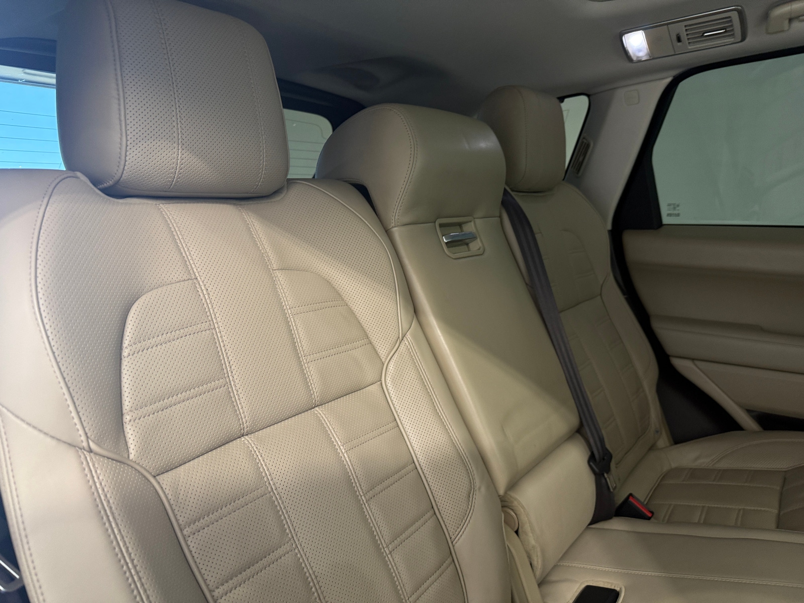 Thumbnail: 2015 Land Rover Range Rover Sport - 6