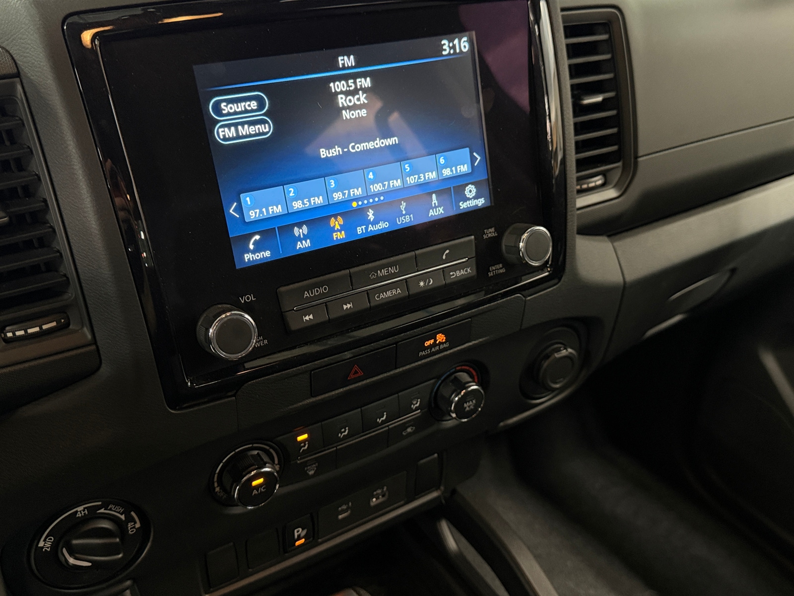 Thumbnail: 2022 Nissan Frontier - 4