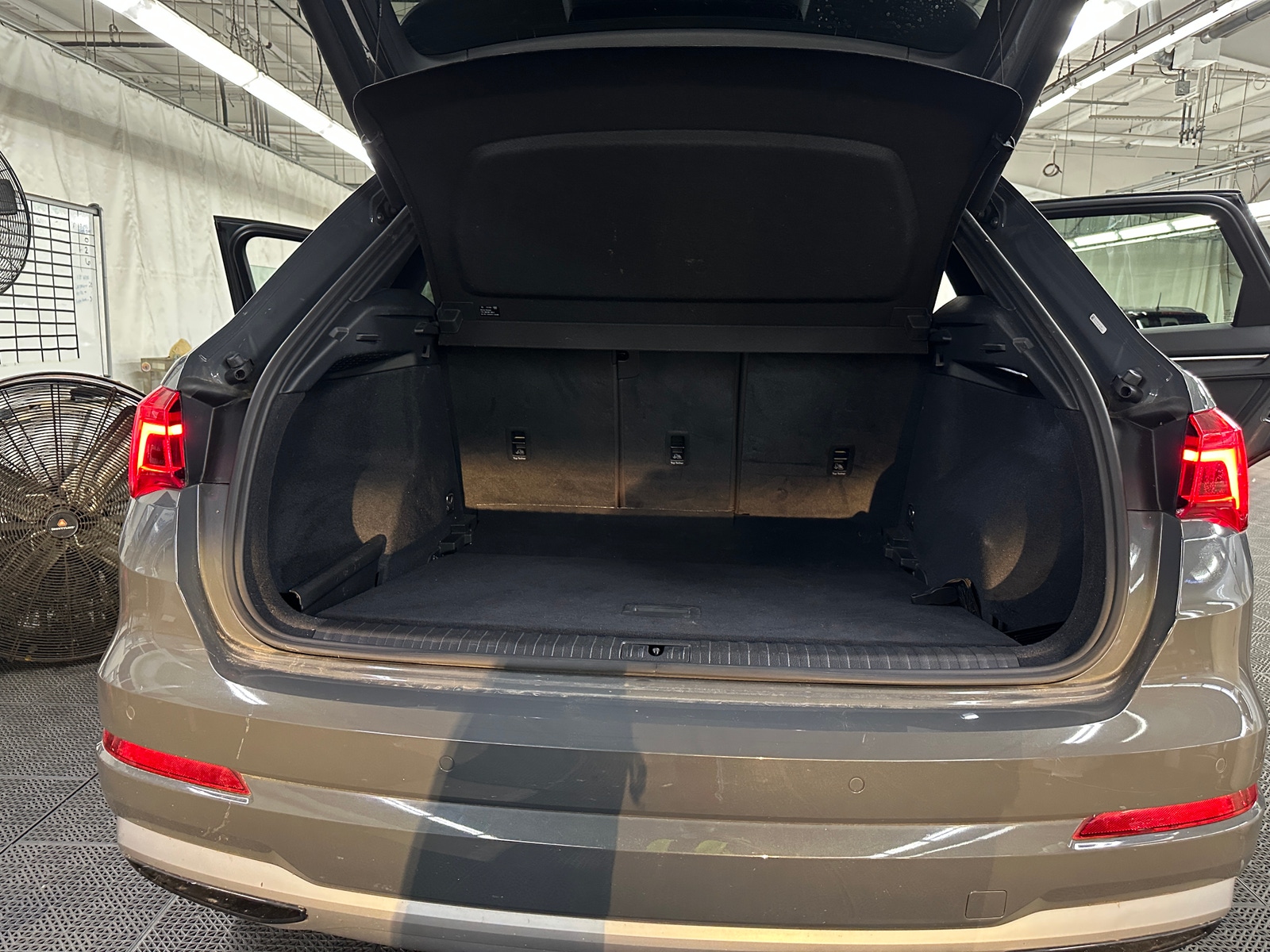 Thumbnail: 2019 Audi Q3 - 7