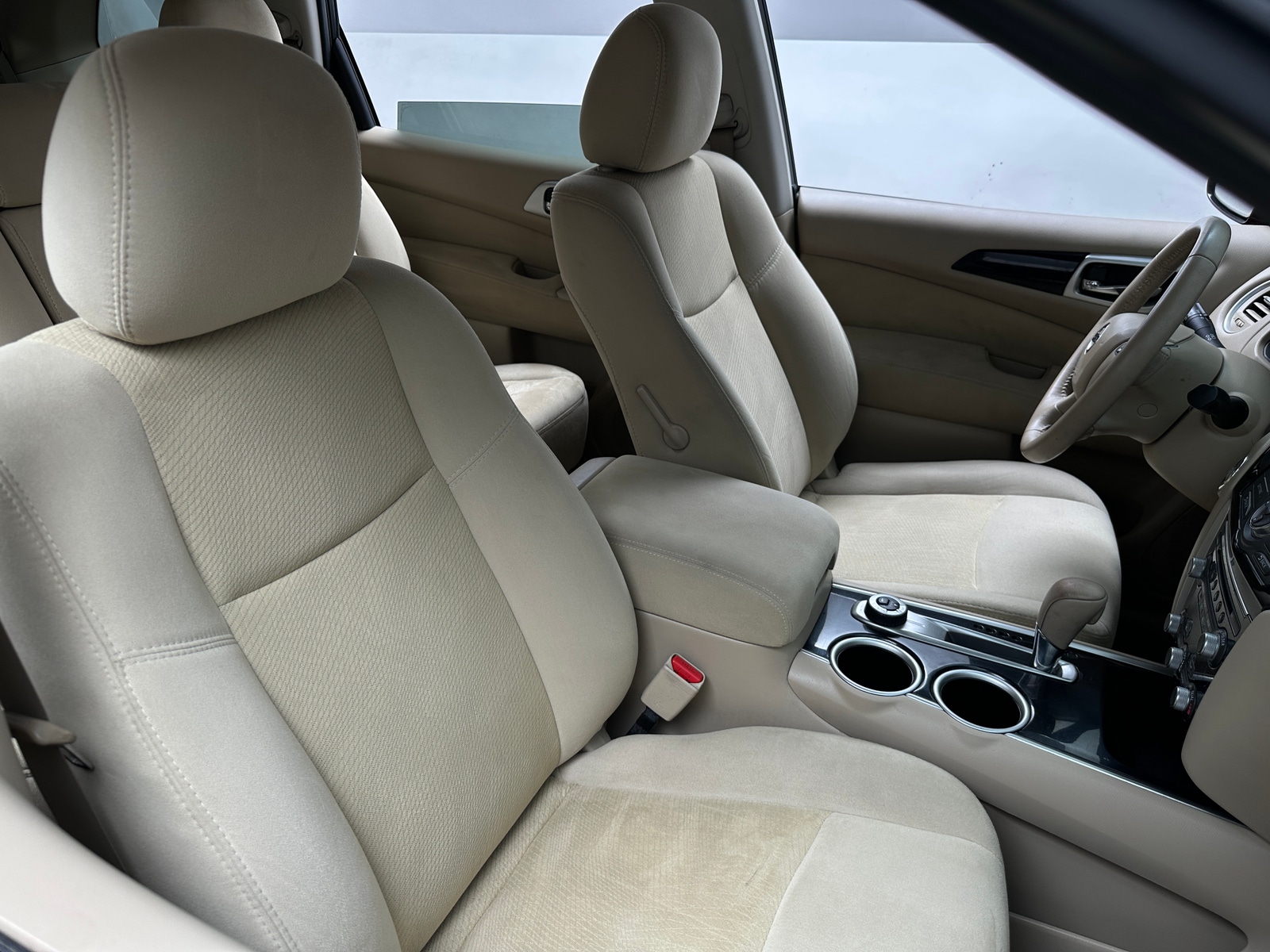 Thumbnail: 2015 Nissan Pathfinder - 2