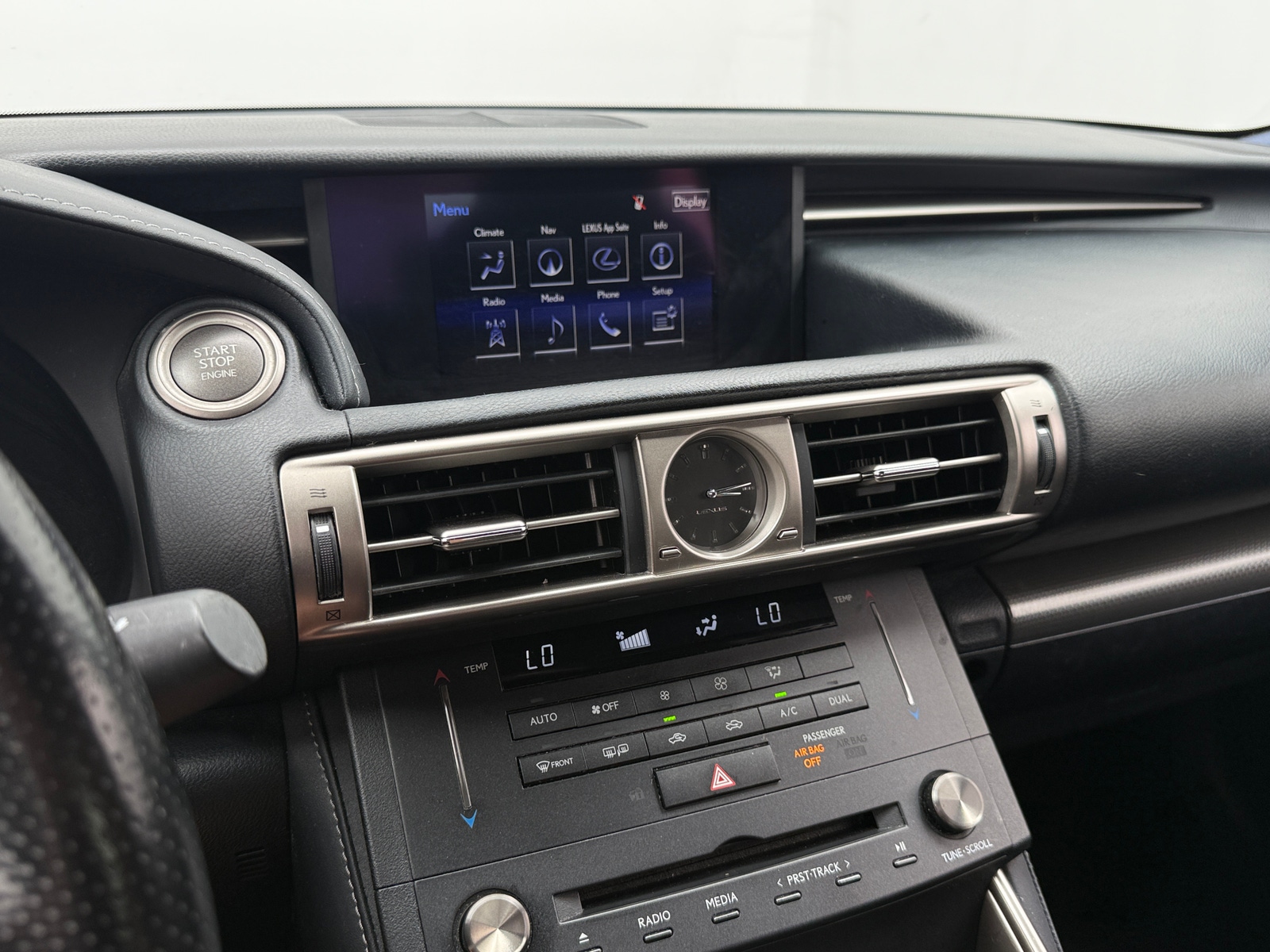Thumbnail: 2016 Lexus IS - 3