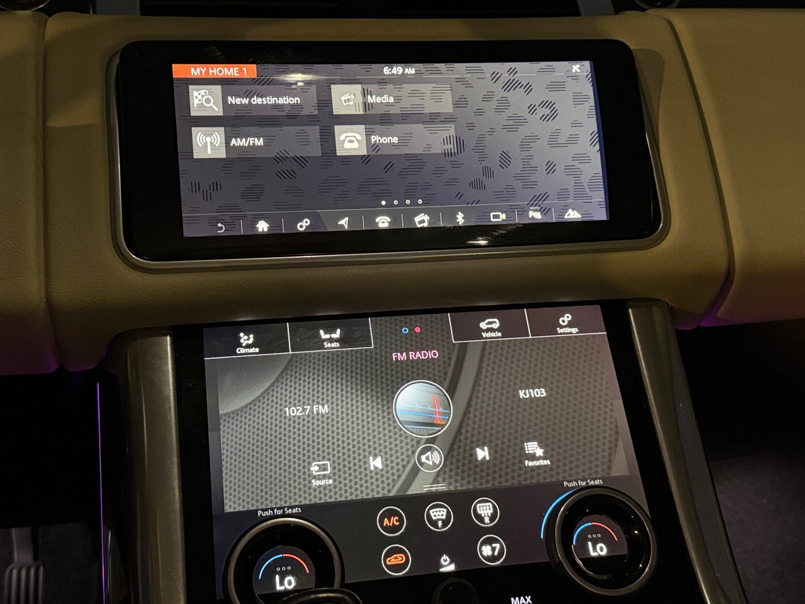 Thumbnail: 2019 Land Rover Range Rover Sport - 3