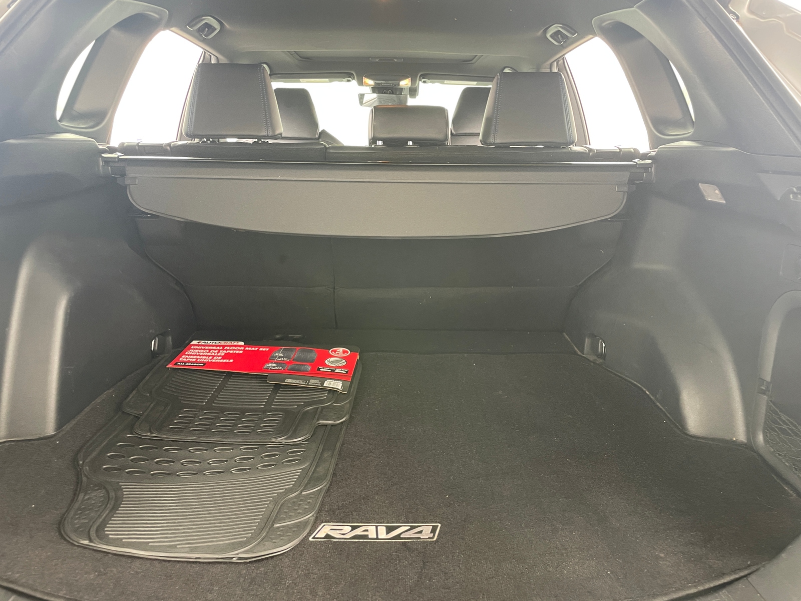 Thumbnail: 2020 Toyota RAV4 - 7