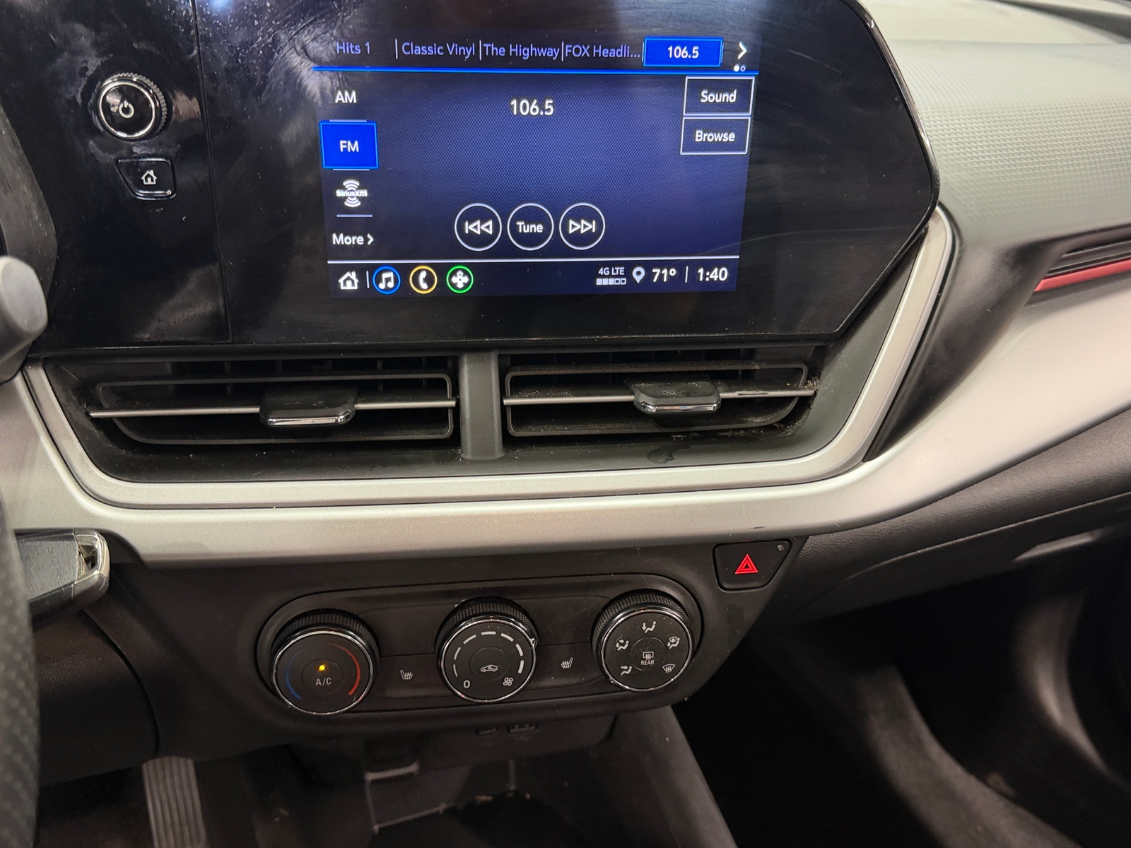 Thumbnail: 2024 Chevrolet Trax - 4